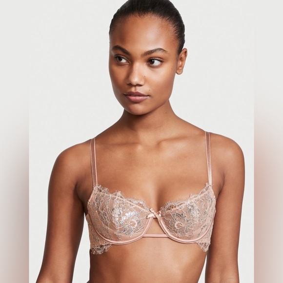 Victoria's Secret Dream Angels Wicked
Unlined Uplift Bra NEW WITH TAGS - Picture 1 of 4
